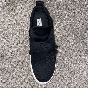 Steve Madden Lancer Sneaker